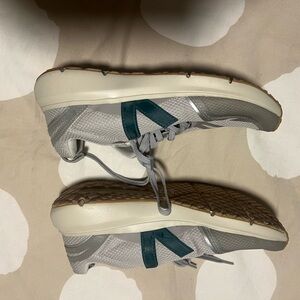Veja Condor - Gray and Teal Sneakers